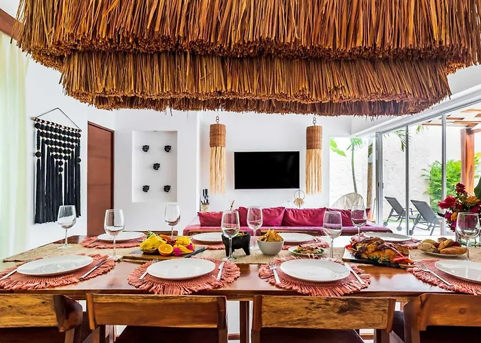 Ek'balam & Flamingo, Luxury Villas, Private Pool, Private Garden, Jacuzzi, 24h Security Pousada