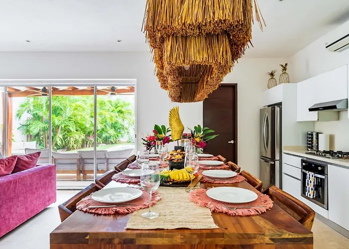 Ek'balam & Flamingo, Luxury Villas, Private Pool, Private Garden, Jacuzzi, 24h Security