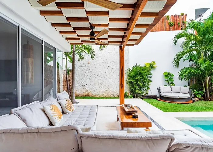 Ek'balam & Flamingo, Luxury Villas, Private Pool, Private Garden, Jacuzzi, 24h Security