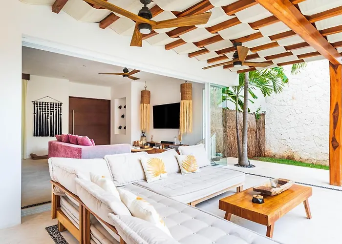 Ek'balam & Flamingo, Luxury Villas, Private Pool, Private Garden, Jacuzzi, 24h Security Pousada Tulum